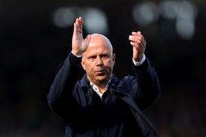 乐鱼体育官网-斯洛特：切尔西上赛季就有争冠实力 柯蒂斯-琼斯最适合8号位